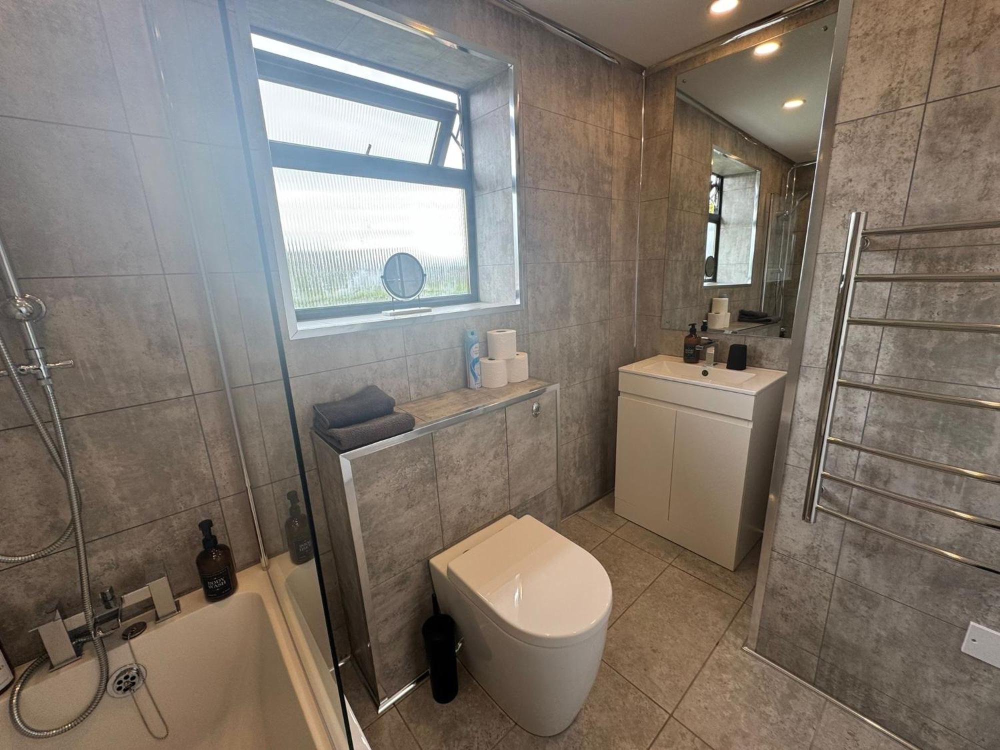 Superb Cozy House In Warrington Villa Luaran gambar