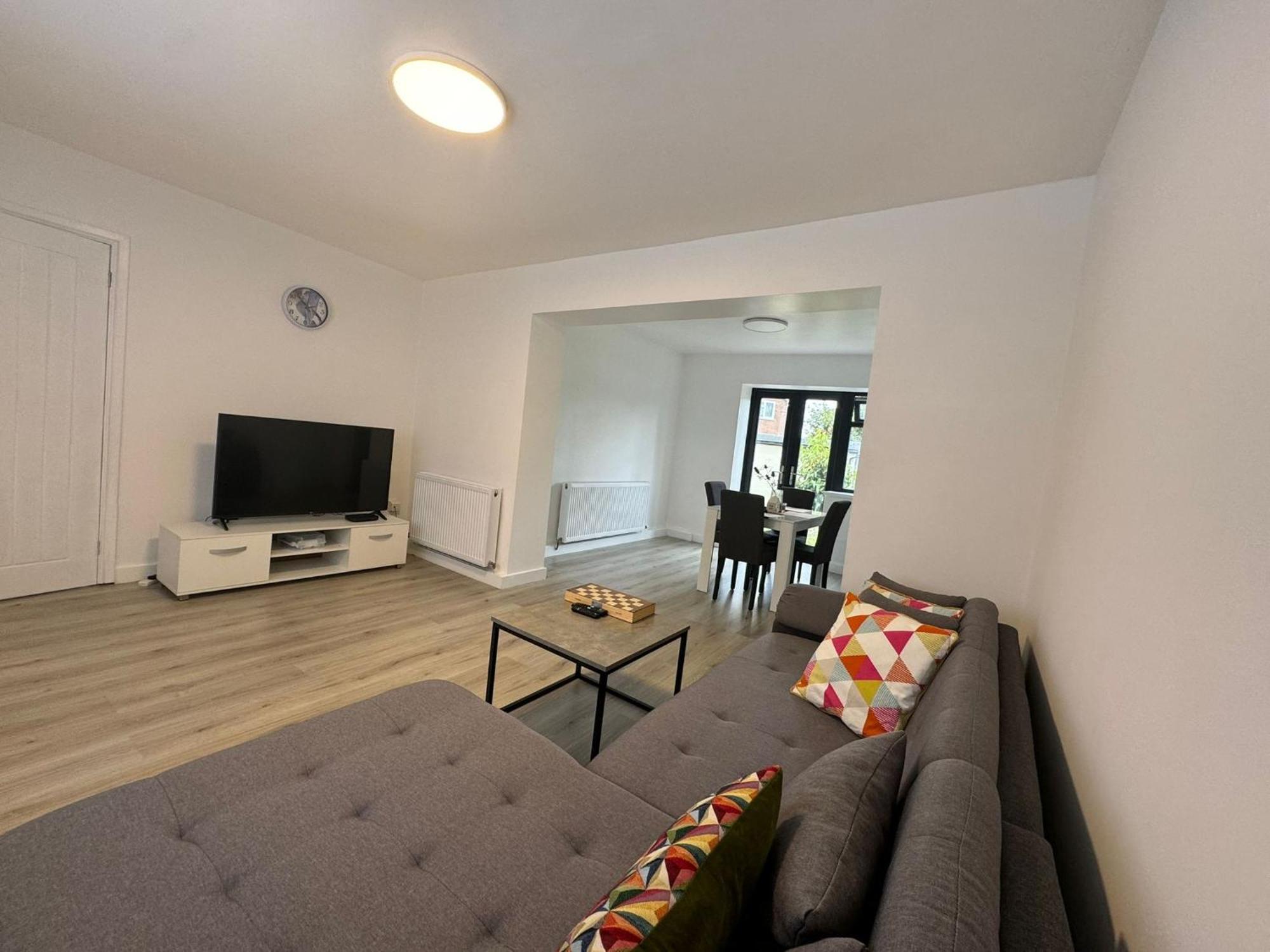 Superb Cozy House In Warrington Villa Luaran gambar